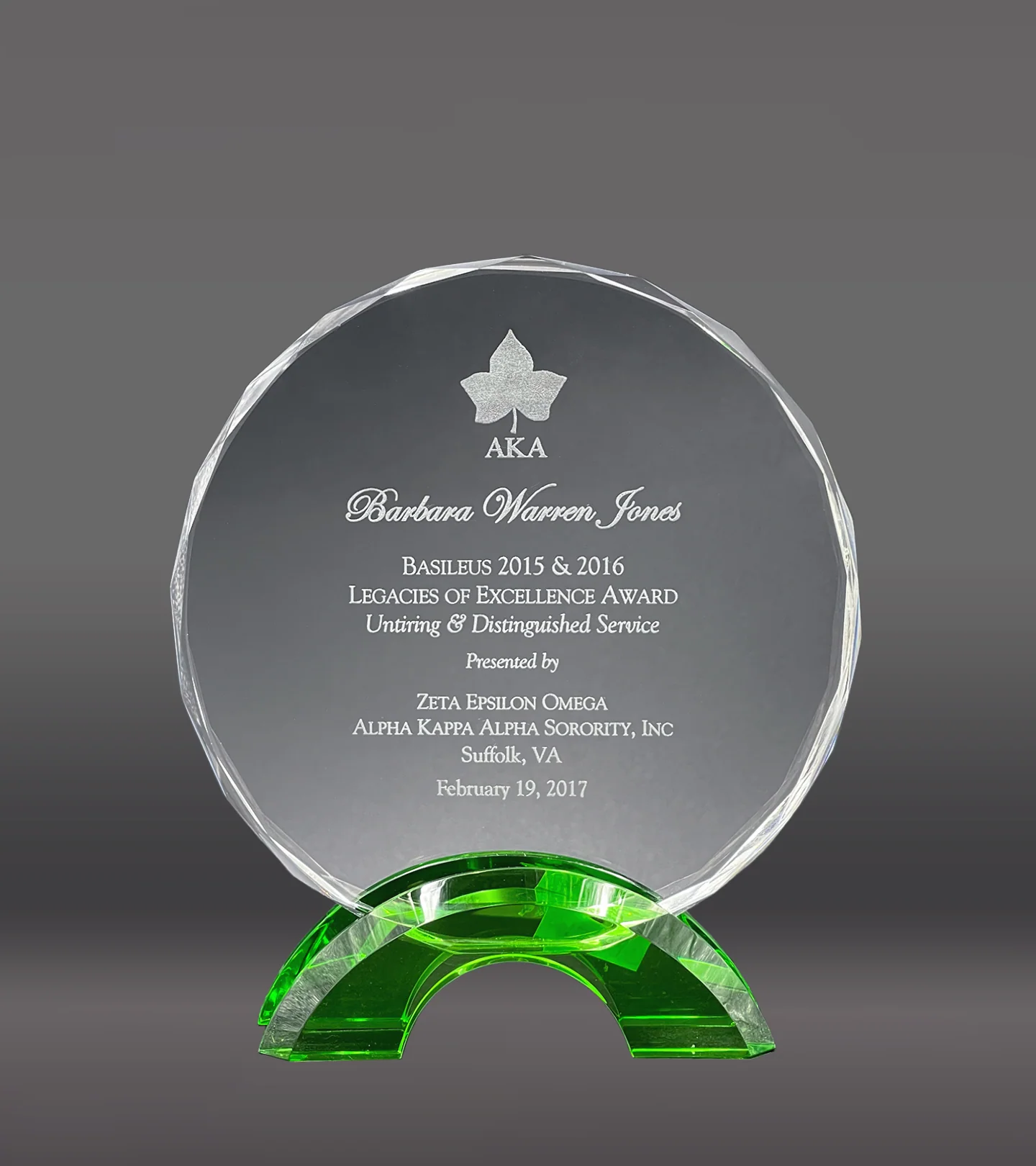Circle Glass With Green Base - Image 2